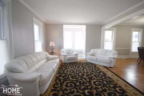 303 W Williams St, Owosso, MI 48867