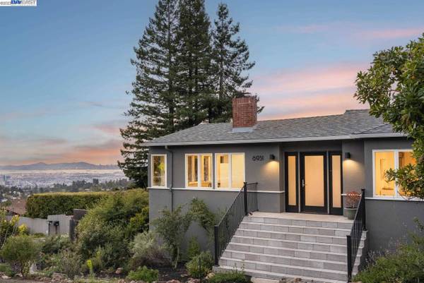 6951 Thornhill Dr, Oakland, CA 94611