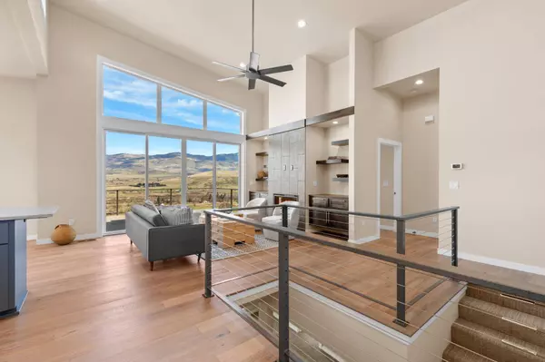 1260 Ashland Mine RD, Ashland, OR 97520