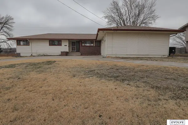 1208 Potter Road, Bellevue, NE 68005