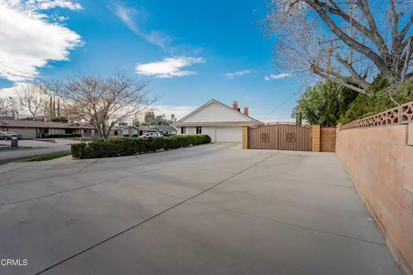 43732 Albeck AVE, Lancaster, CA 93536