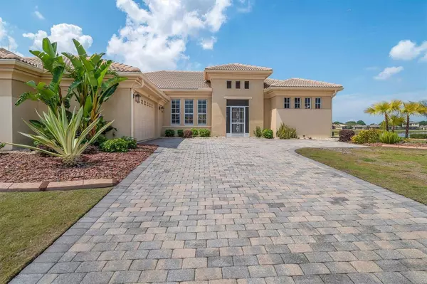 304 NOBLE FAIRE DR, Sun City Center, FL 33573