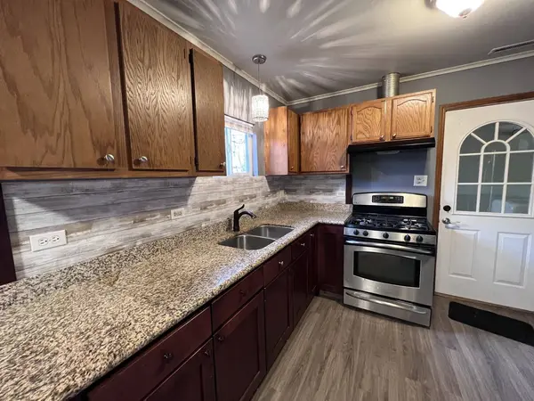 16323 Trumbull Avenue, Markham, IL 60428