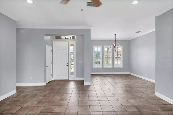 304 NOBLE FAIRE DR, Sun City Center, FL 33573