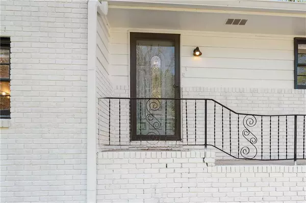 6275 Queens RD, Douglasville, GA 30135