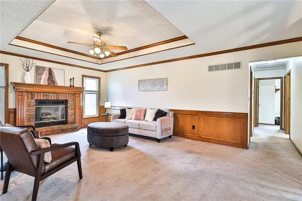 4408 SW 8th Street TER, Blue Springs, MO 64015