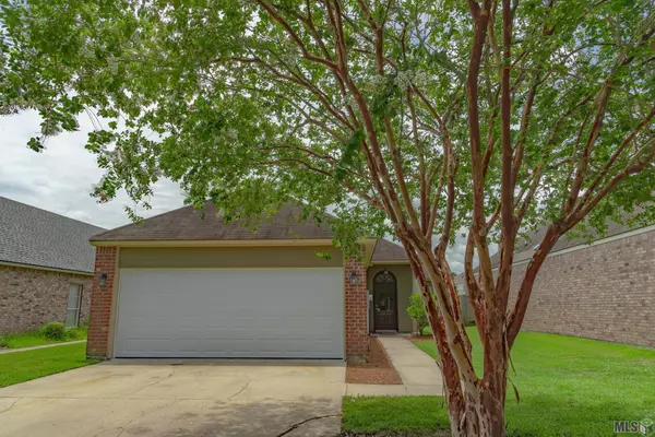 3941 NORTHSHORE AVE, Baton Rouge, LA 70820