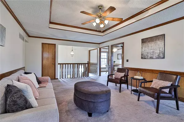 4408 SW 8th Street TER, Blue Springs, MO 64015