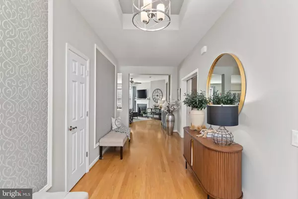 25 PRESIDENTS DR, Mechanicsburg, PA 17050