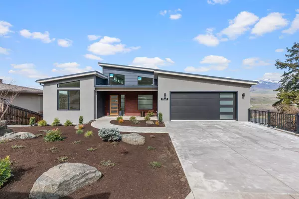 1260 Ashland Mine RD, Ashland, OR 97520