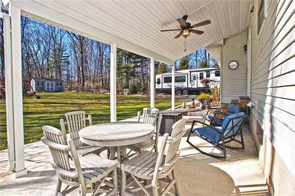 295 Shady Oaks Drive East, Ross Twp, PA 18353