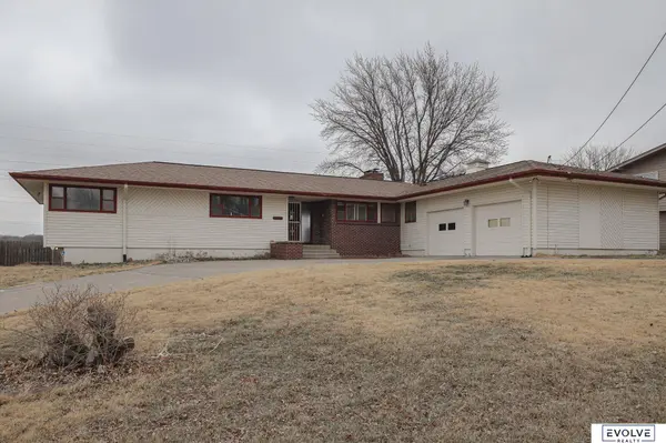 1208 Potter Road, Bellevue, NE 68005