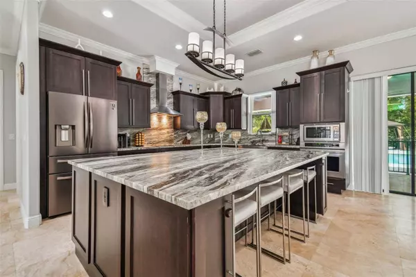 7914 GOLDEN GLEN PL, Tampa, FL 33615