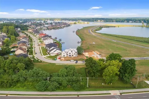 10619 Geist View DR, Mccordsville, IN 46055