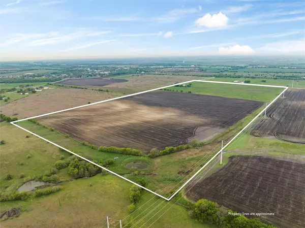 272 HCR 3106, Abbott, TX 76621