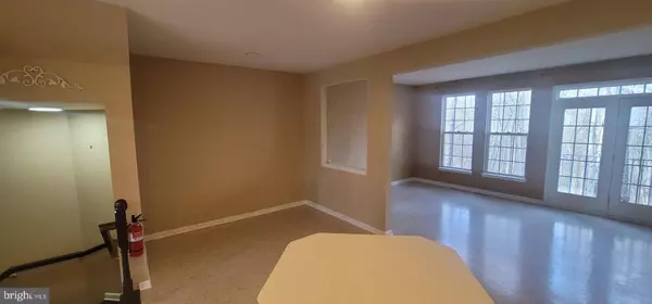 118 COLTS NECK DR, Sicklerville, NJ 08081