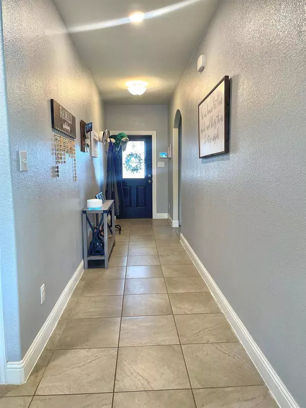 2625 Ainsworth Road, Aubrey, TX 76227