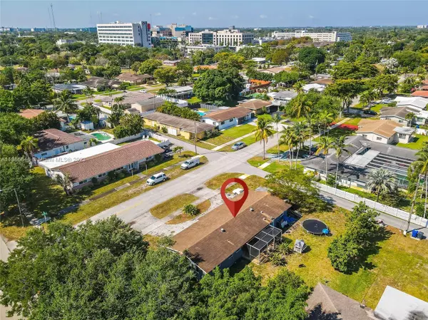 1400 N Park Rd, Hollywood, FL 33021