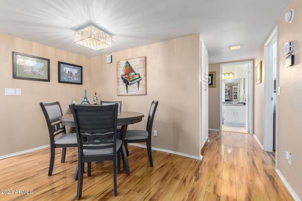 2020 W UNION HILLS Drive #209, Phoenix, AZ 85027