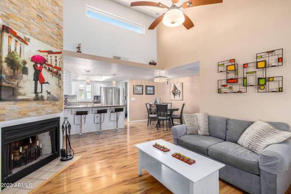 2020 W UNION HILLS Drive #209, Phoenix, AZ 85027