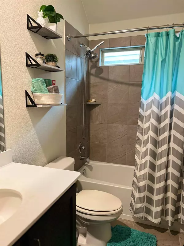 2625 Ainsworth Road, Aubrey, TX 76227