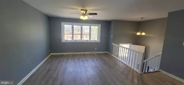 68 DIAMOND AVE, Pine Hill, NJ 08021