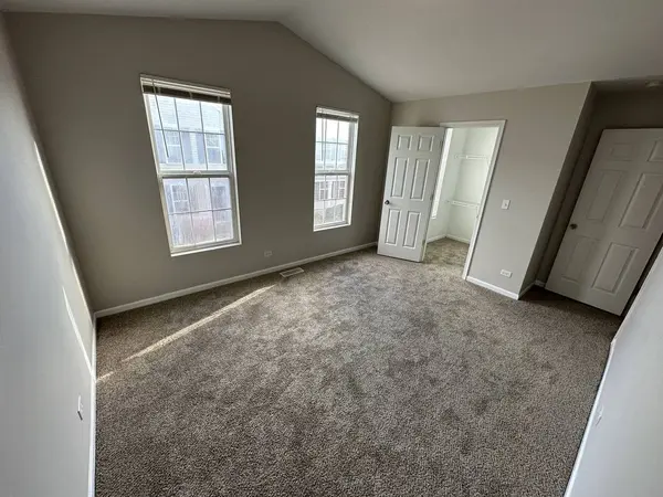 651 Serendipity Drive, Aurora, IL 60504