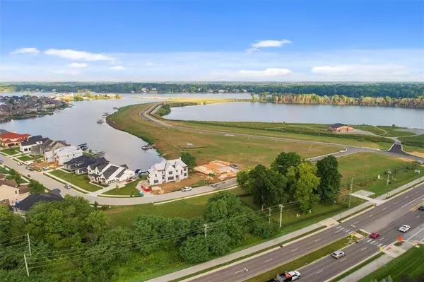 10619 Geist View DR, Mccordsville, IN 46055