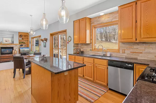 7683 133rd ST W, Apple Valley, MN 55124