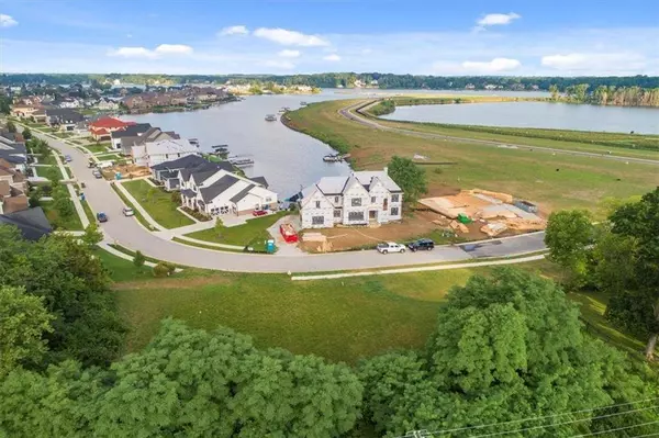 10619 Geist View DR, Mccordsville, IN 46055