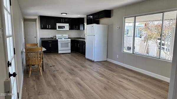 9501 E BROADWAY Road #82, Mesa, AZ 85208