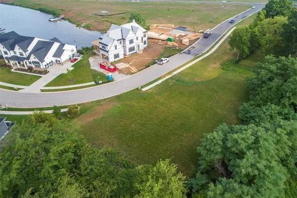 10619 Geist View DR, Mccordsville, IN 46055