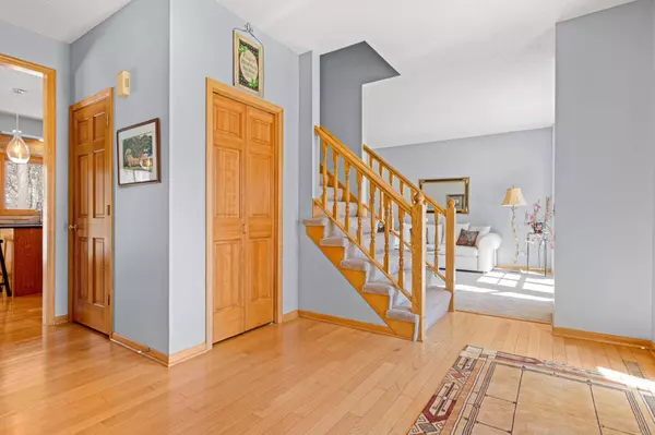 7683 133rd ST W, Apple Valley, MN 55124