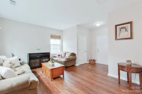 2007 Kegsworth DR, Charlotte, NC 28273