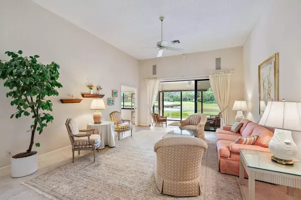 6948 SE Pacific DR, Stuart, FL 34997