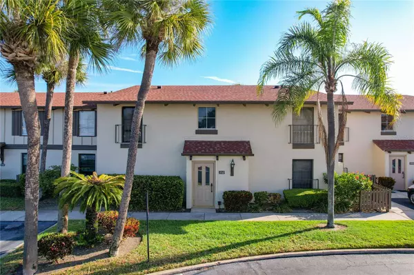 552 PLAZA SEVILLE CT #97, Treasure Island, FL 33706