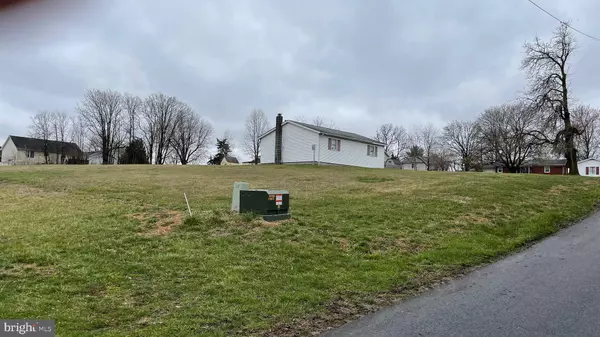 BUMBLE BEE LANE, Martinsburg, WV 25404