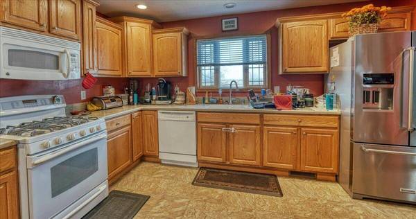 1061 Hanson, Sparta, WI 54656