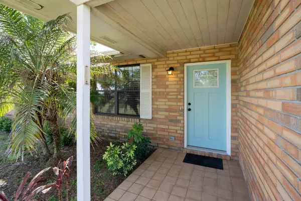 271 Micklers Rd, St Augustine, FL 32080