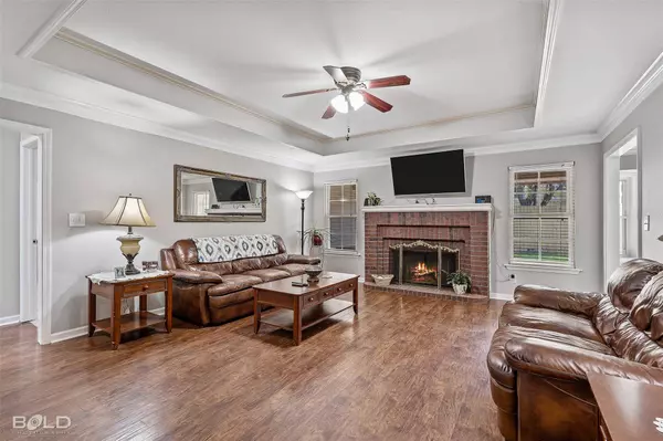 2202 Middle Creek Boulevard, Bossier City, LA 71111