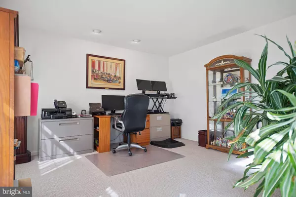 841 LONGWOOD DR, Vineland, NJ 08361