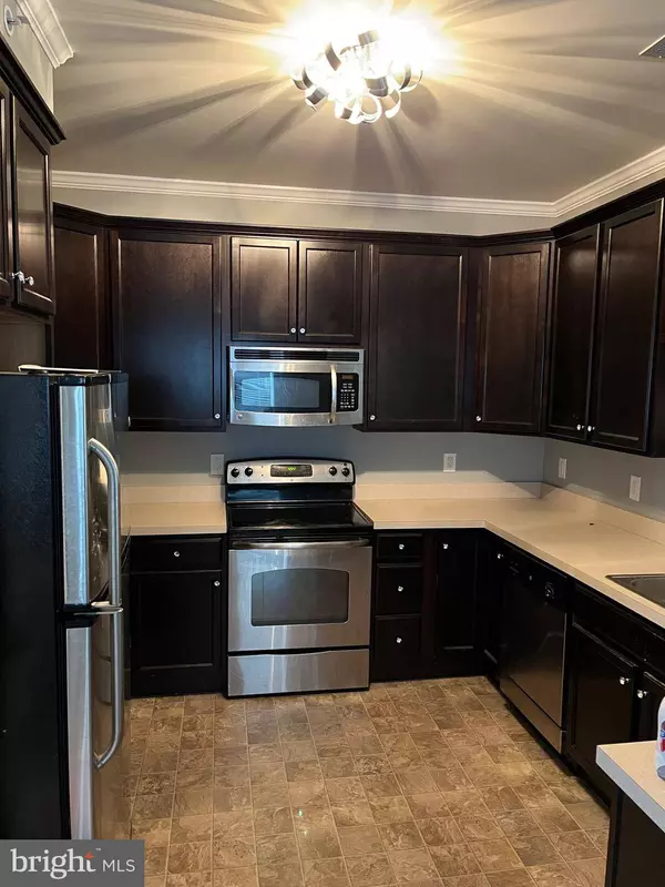 516 DEGAS CT, Williamstown, NJ 08094