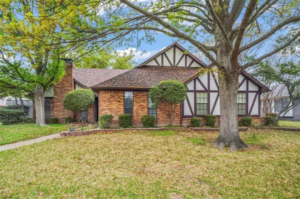 10101 Cimmaron Trail, Dallas, TX 75243