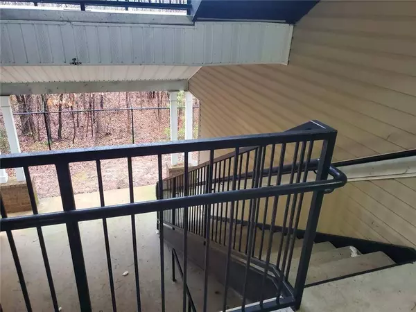 7204 Fairington Ridge CIR, Lithonia, GA 30038