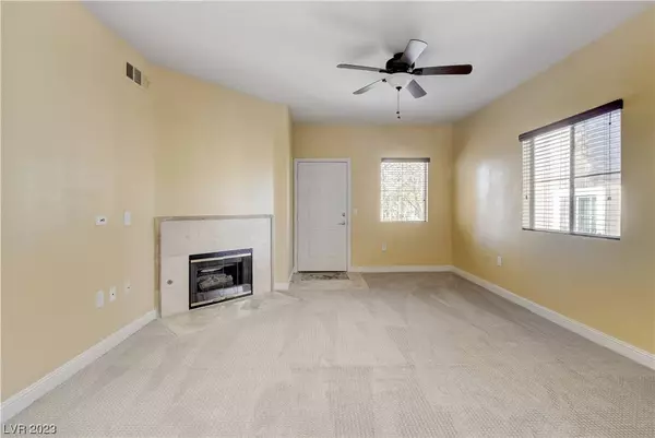 5250 S Rainbow Boulevard #2052, Las Vegas, NV 89118