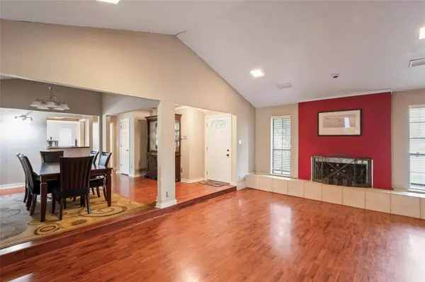 10101 Cimmaron Trail, Dallas, TX 75243