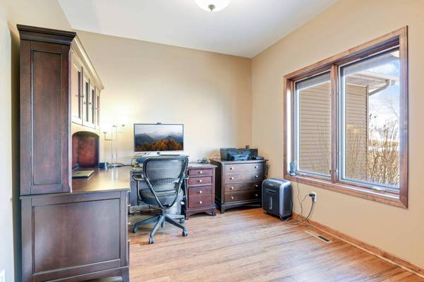 16798 Huntington PATH, Lakeville, MN 55044