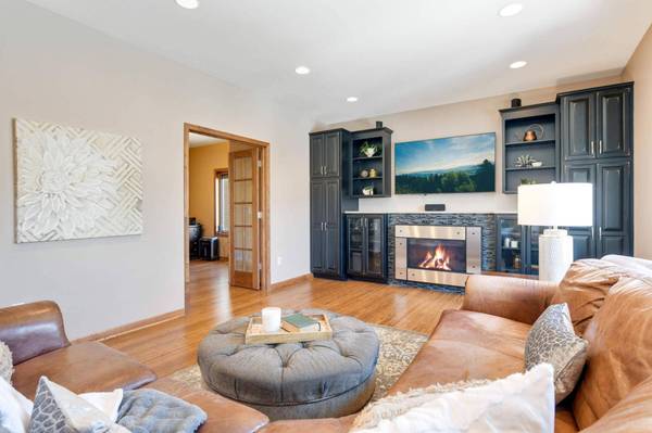 16798 Huntington PATH, Lakeville, MN 55044