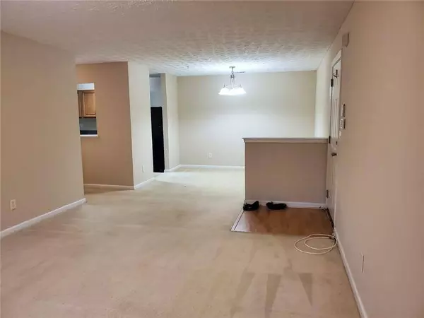 7204 Fairington Ridge CIR, Lithonia, GA 30038