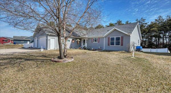 1061 Hanson, Sparta, WI 54656